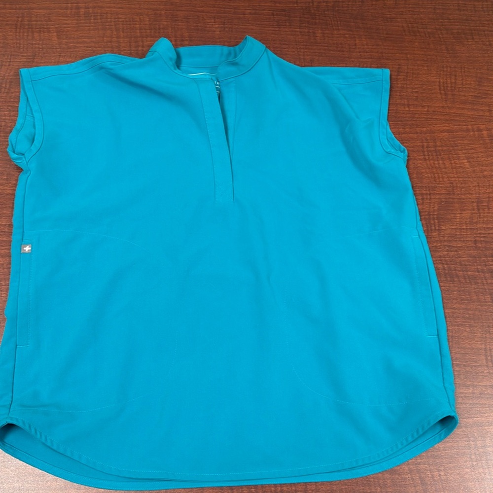 Figs set. Teal. Hot color. Perfect for upcoming spring season